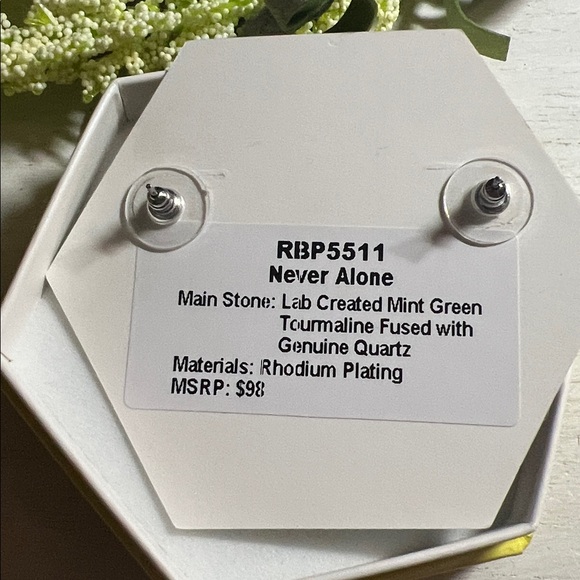 Bomb Party “Never Alone” RBP5511 earrings - Picture 4 of 4